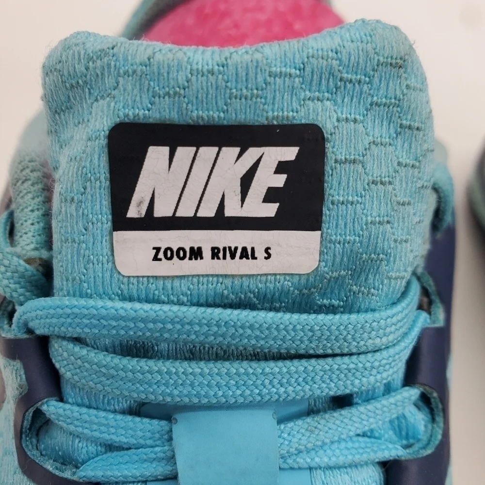 Nike reposhing this